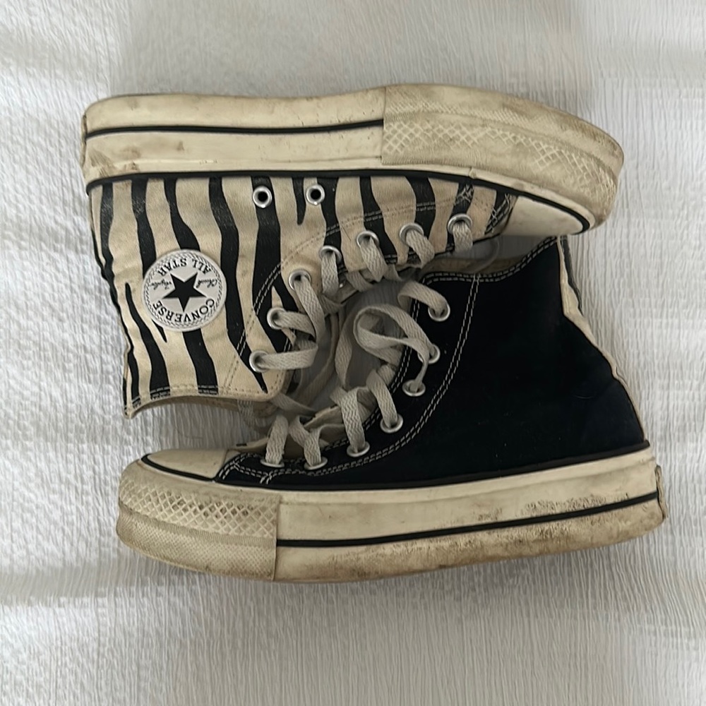 USED custom Chuck Taylor high tops